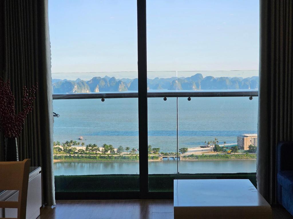 Greenbay Premium Hạ Long bay-Apart service – Ha Long Bay